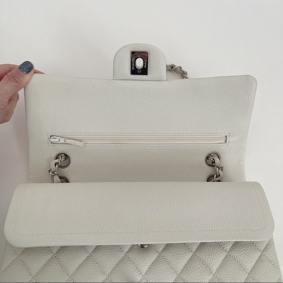 *SOLD* nfs Chanel classic flap in medium - Picture 10 of 17